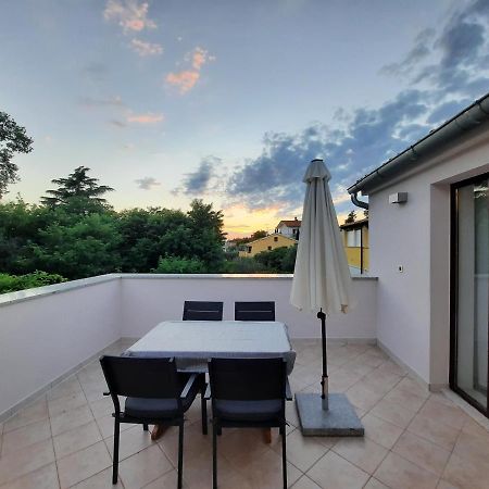 Apartman Sofia Poreč Exterior foto